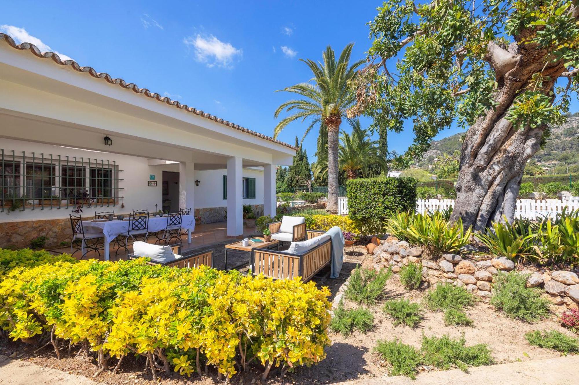 Ideal House For Two Families With Pool And Barbecue Palmanyola Luaran gambar