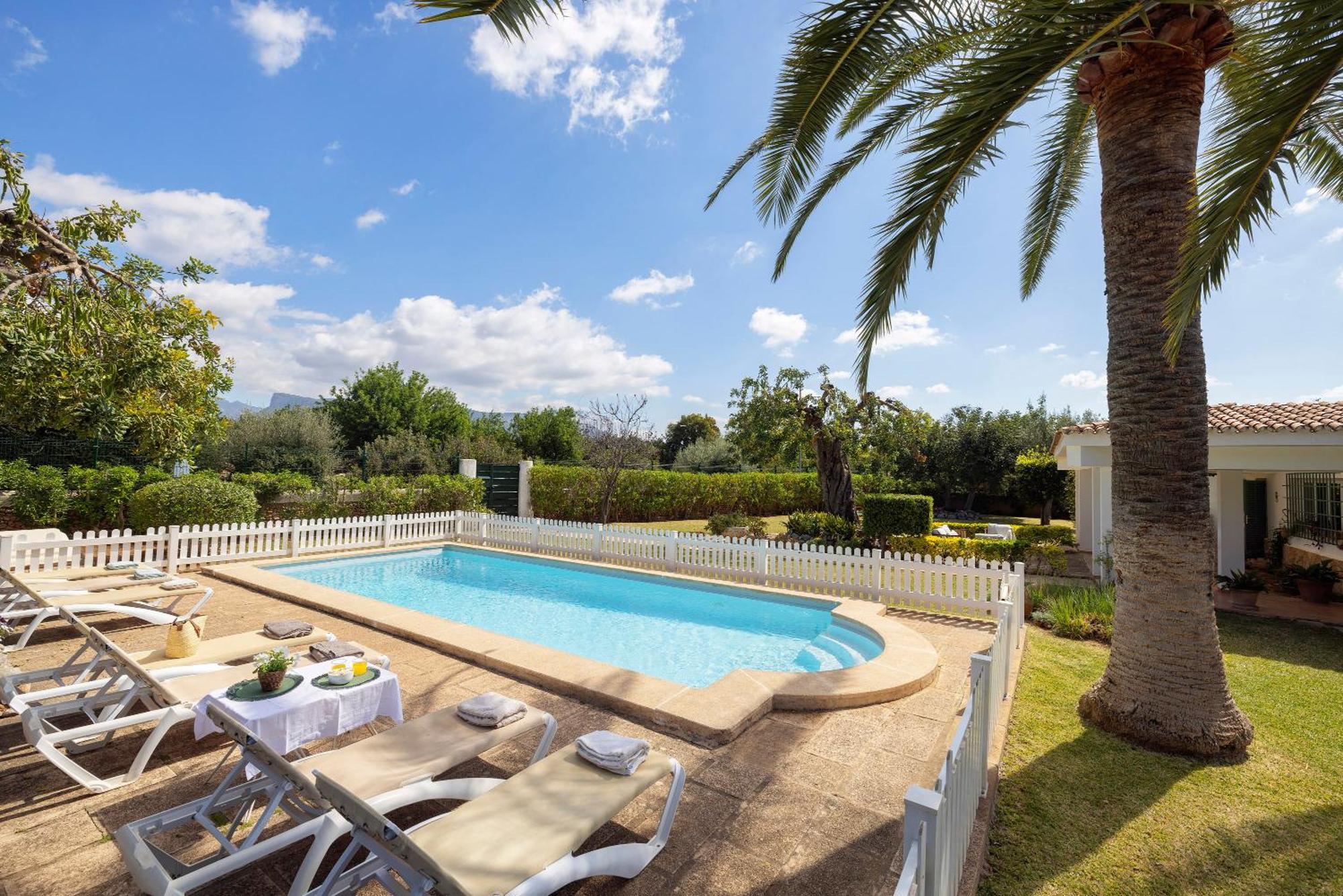 Ideal House For Two Families With Pool And Barbecue Palmanyola Luaran gambar