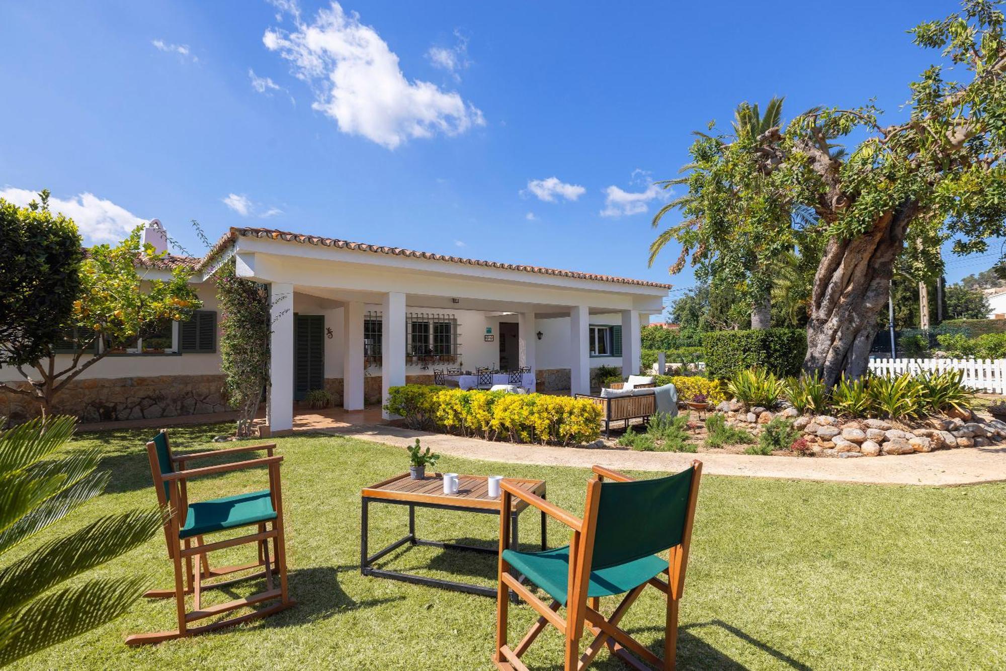 Ideal House For Two Families With Pool And Barbecue Palmanyola Luaran gambar