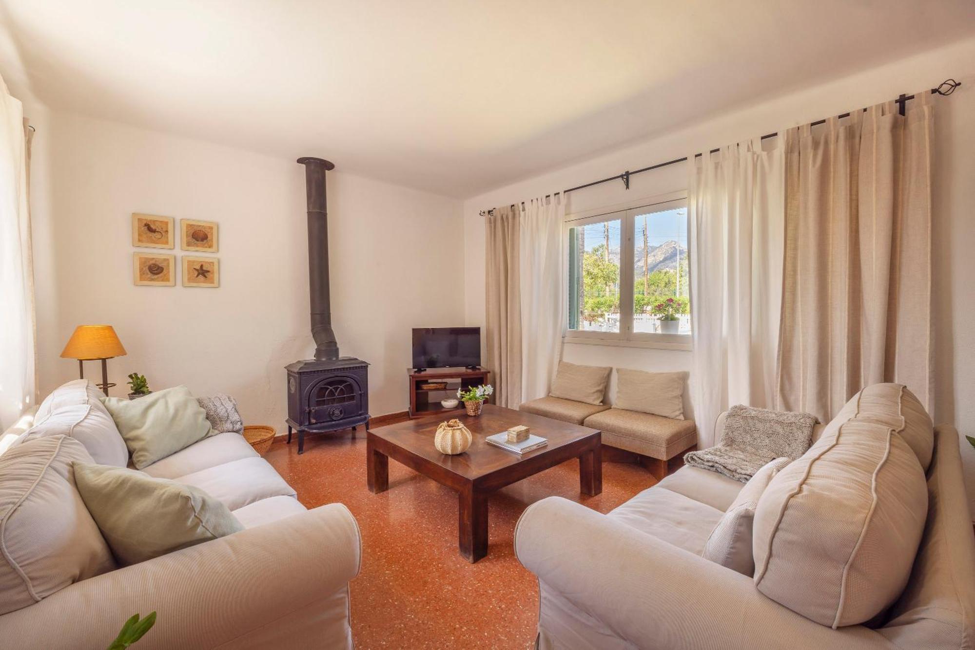 Ideal House For Two Families With Pool And Barbecue Palmanyola Luaran gambar