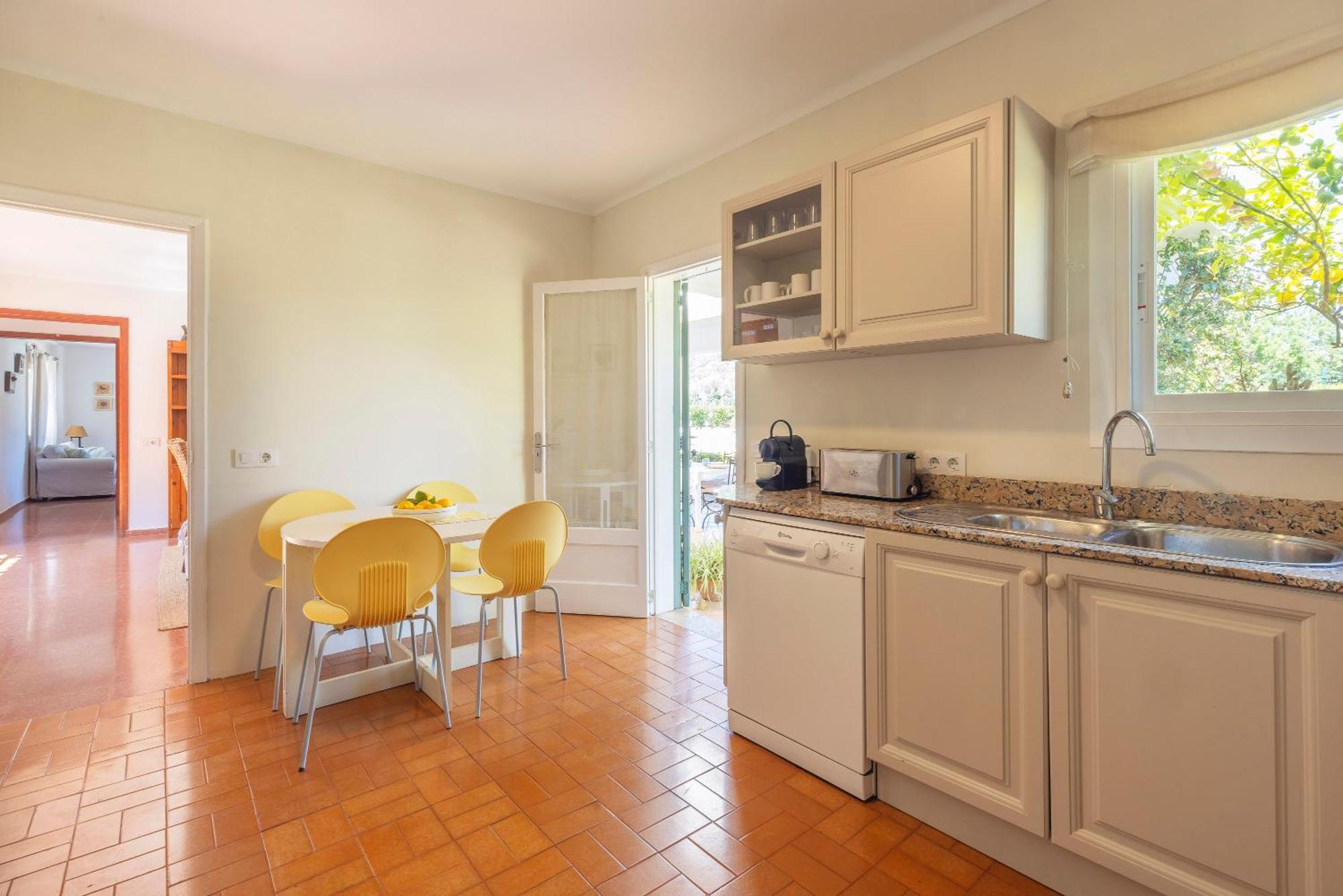 Ideal House For Two Families With Pool And Barbecue Palmanyola Luaran gambar